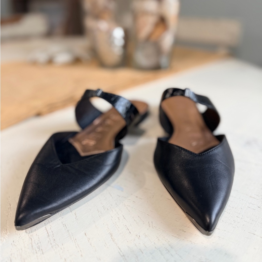 Ted Baker Black Flats - Picture 2 of 12